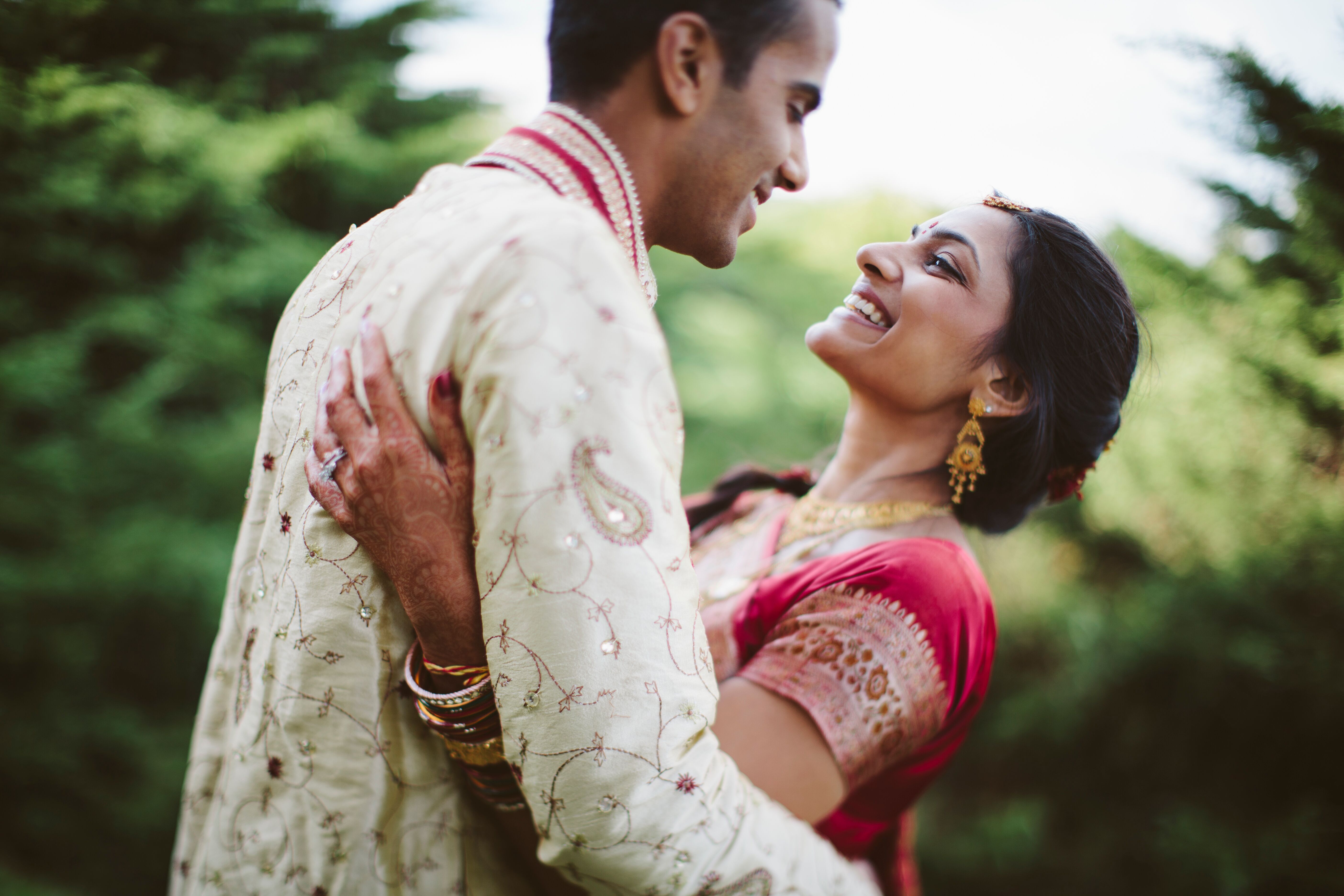 A Rustic Indian Wedding at Sri Venkateswara Swami Temple, Panchavati