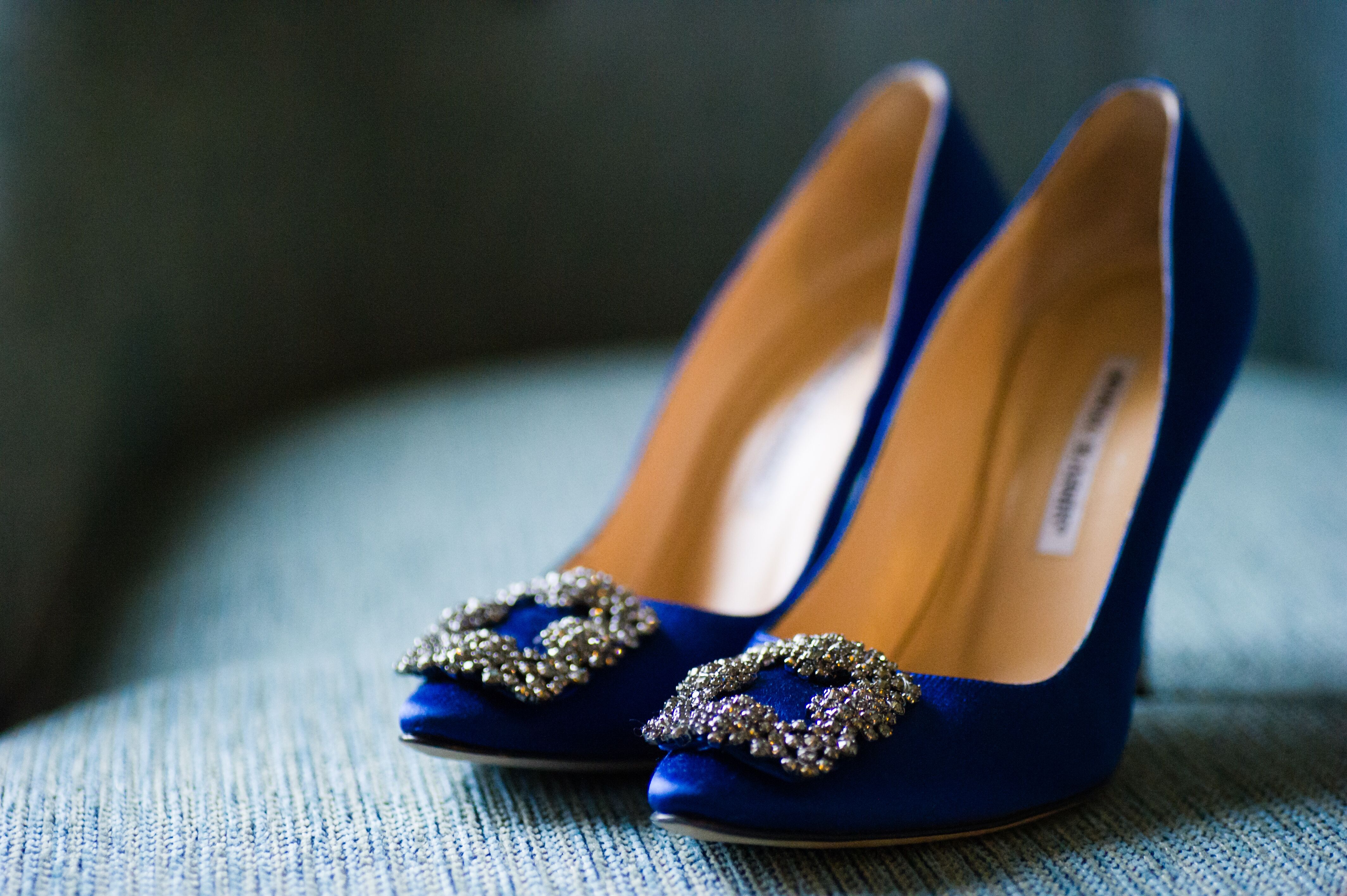 Manolo blahnik blue wedding shoes on sale