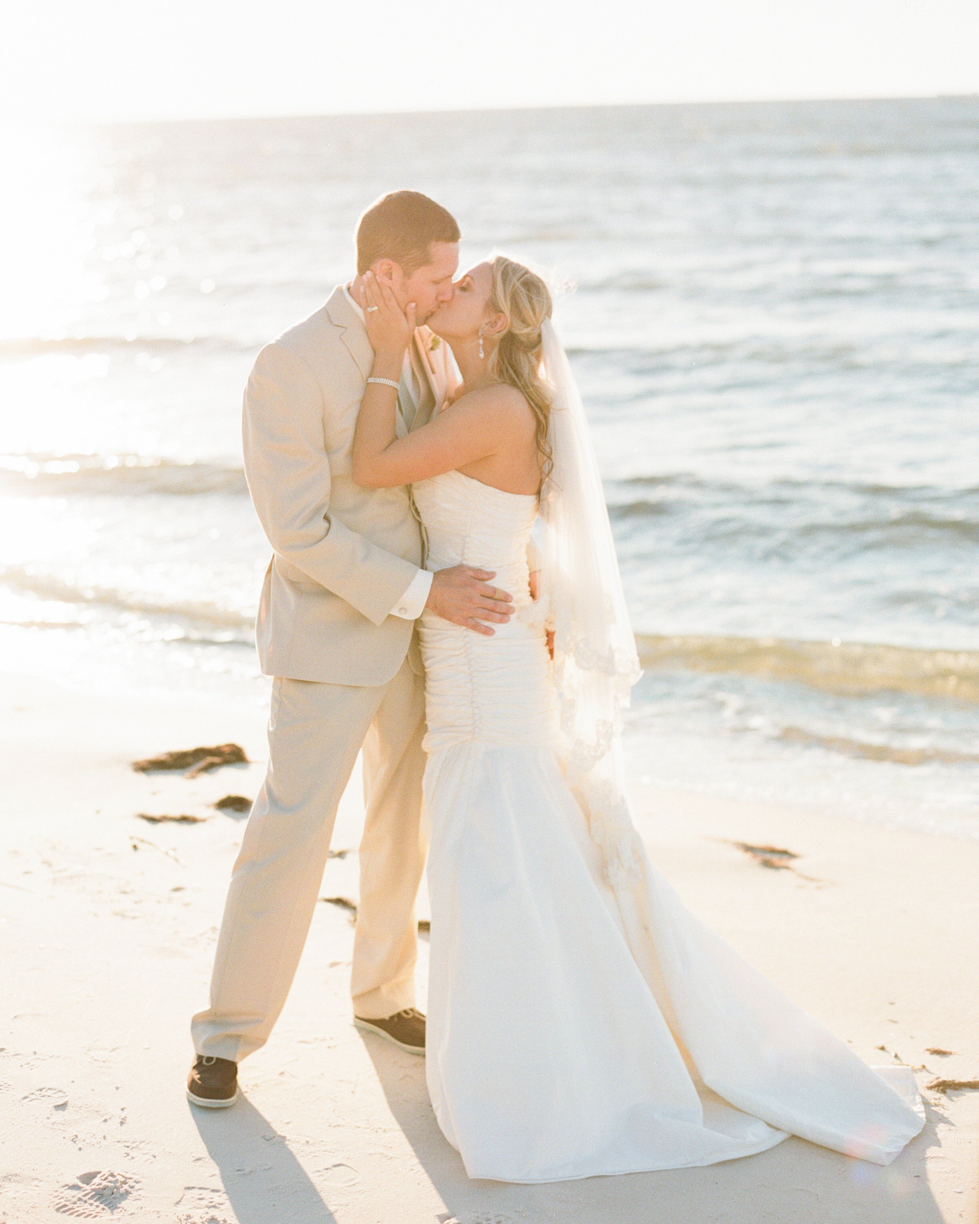 A Kings Creek Resort & Marina Wedding in Cape Charles, Virginia