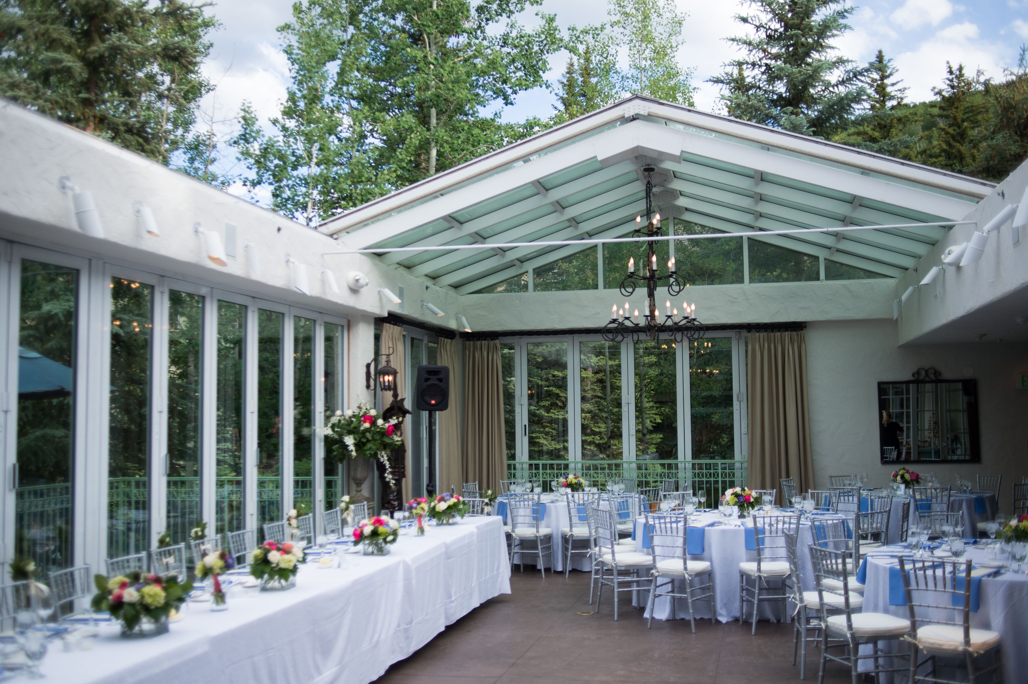 An Outdoor Reception At Sonnenalp Hotel   F9a86d92 124c 11e4 843f 22000aa61a3e