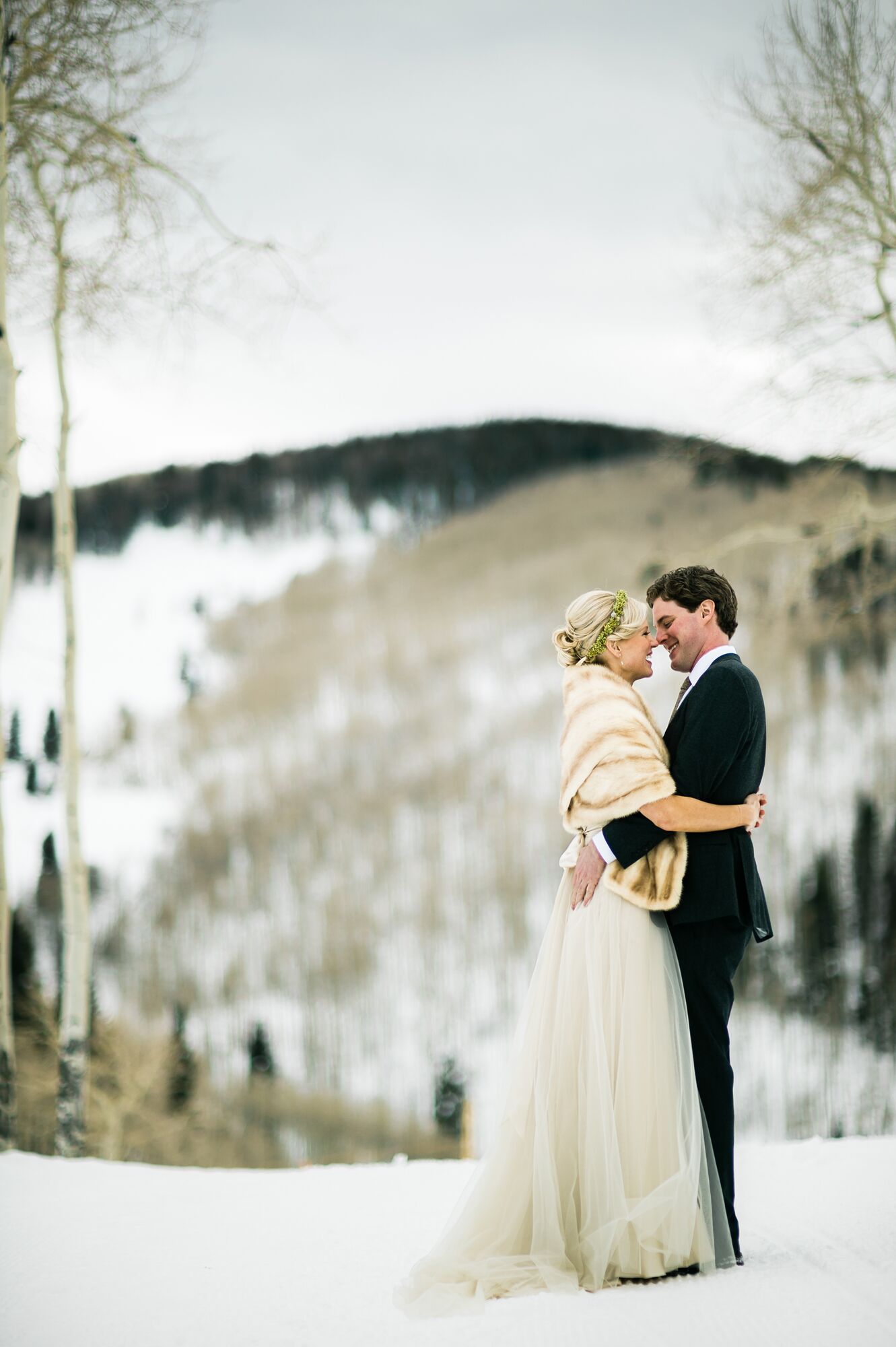 A Gold Winter Wedding at Trappers Cabin in Beaver Creek ...