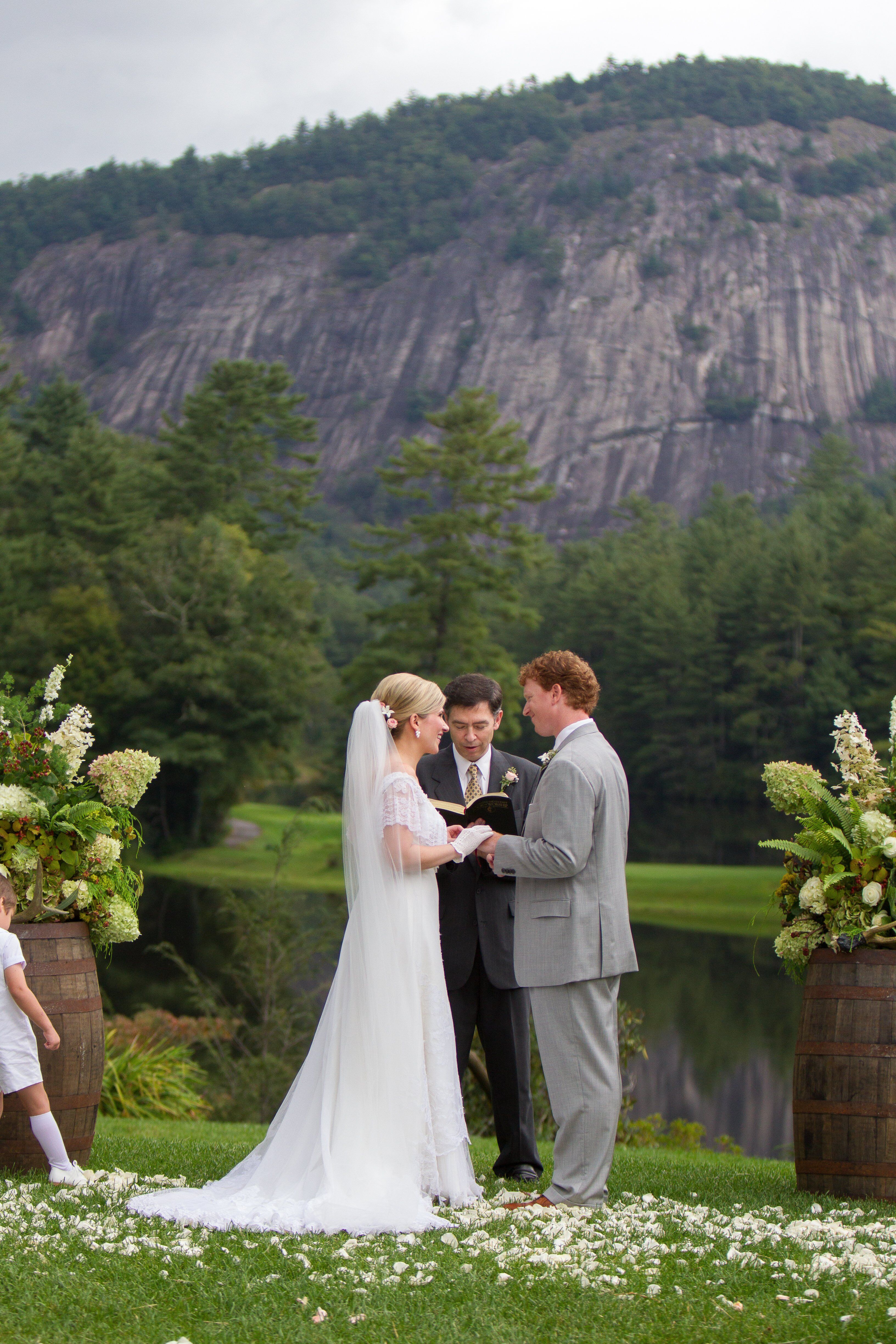  Outdoor  Mountain Wedding  Ceremony 